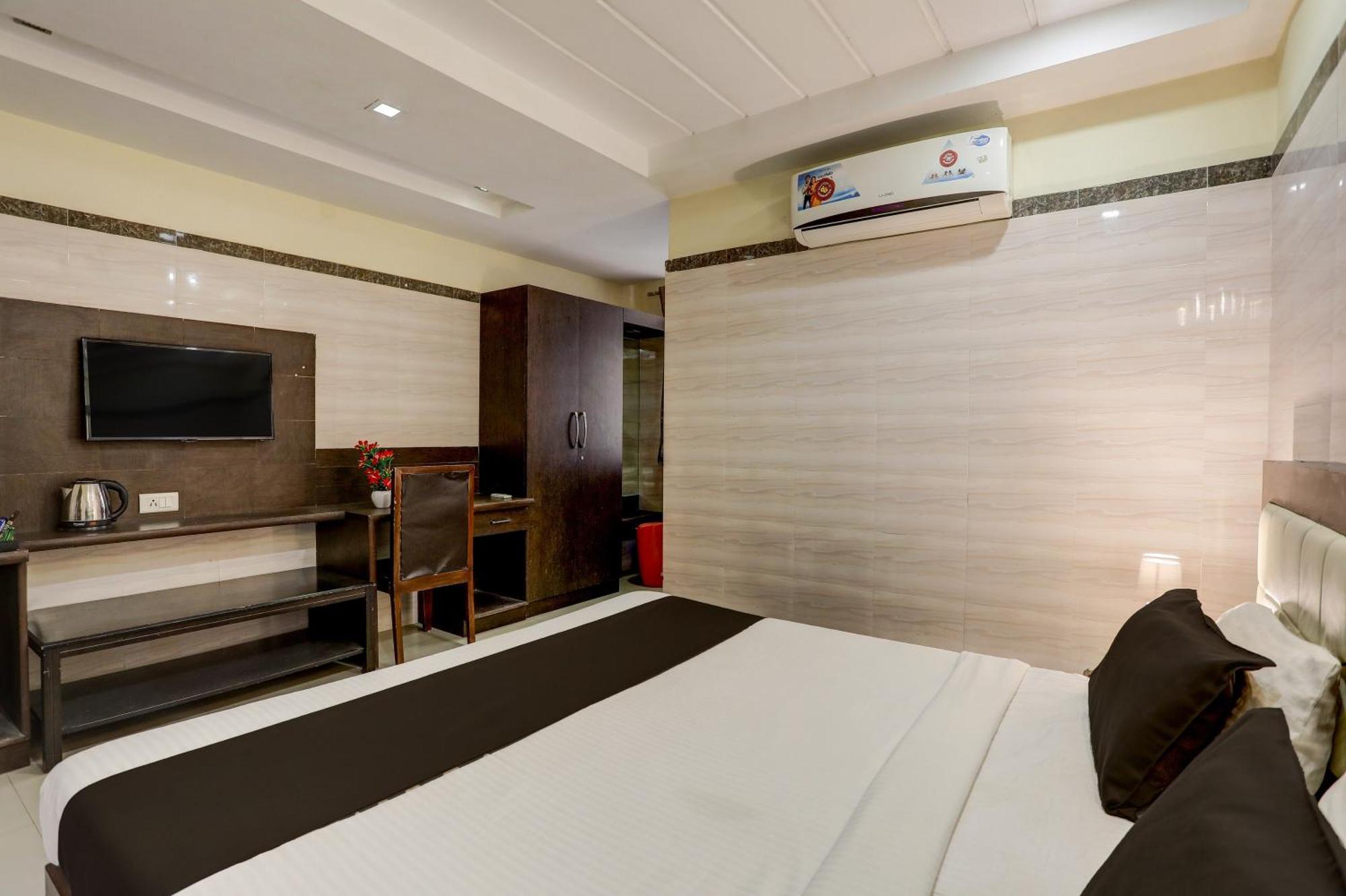 Flagship Hotel Suhana Grand Hyderabad Exterior foto